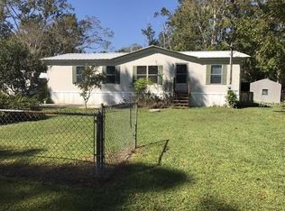 56511 Elm Rd, Astor, FL 32102