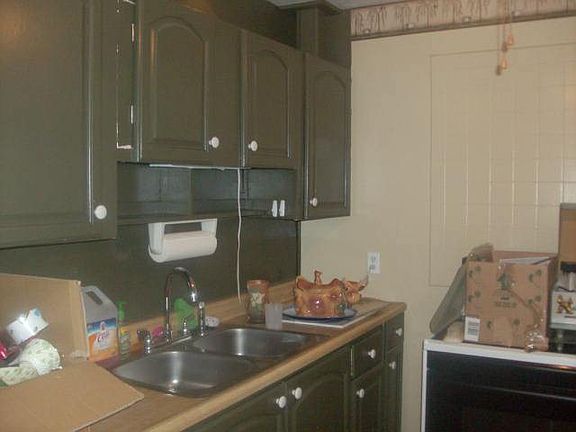 4th image of 524 Morse St