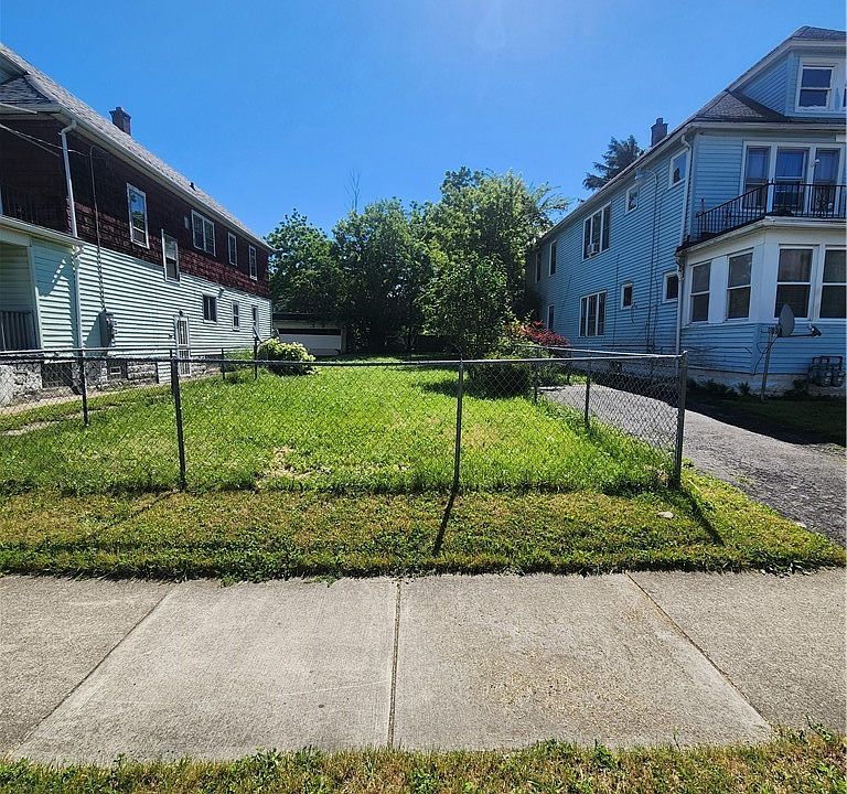 1st image of 341 Cambridge Ave Lot 47