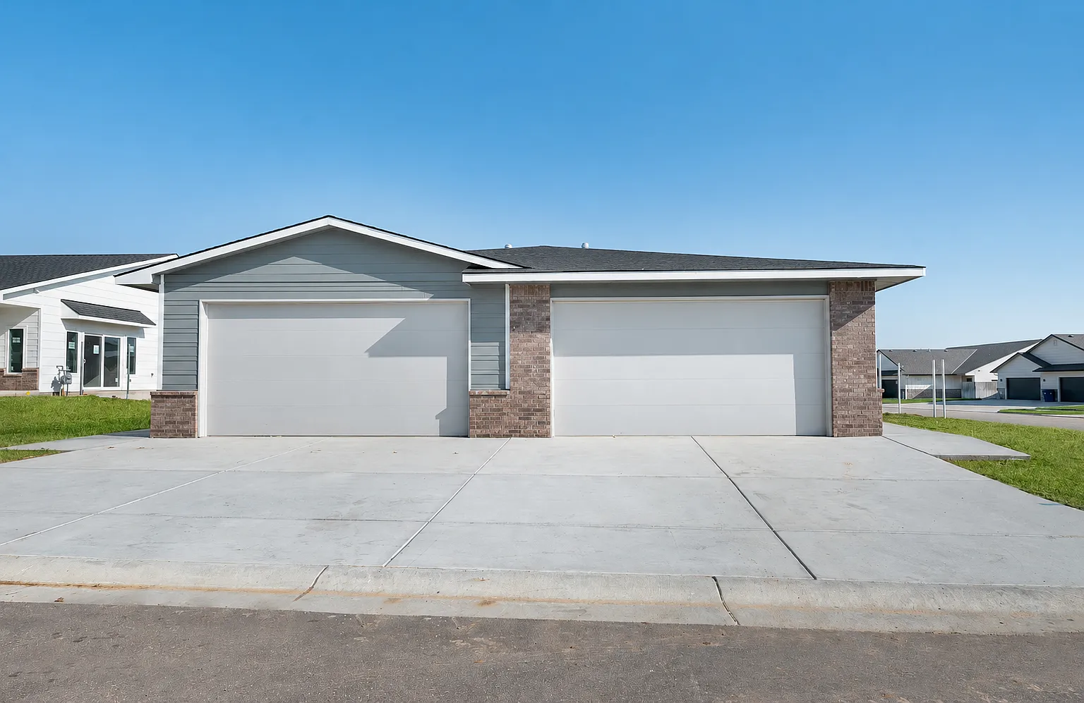 3 bed, 1270 sqft, $1,550 — Photo 1