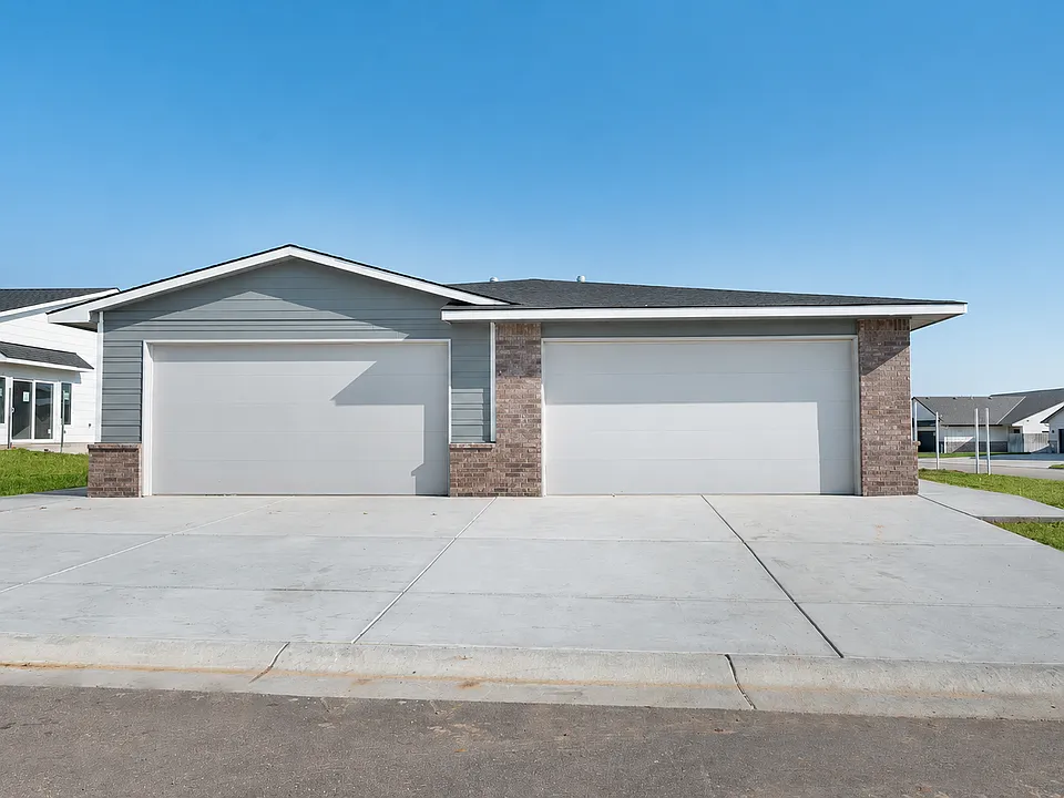 2745 S Airman St #100