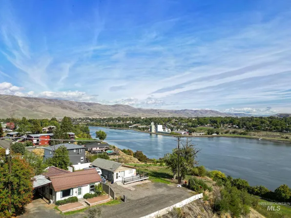 301 Chamberlain Ct, Clarkston, WA 99403
