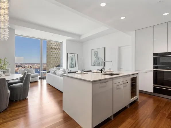 1 Dalton St APT 4102, Boston, MA 02115