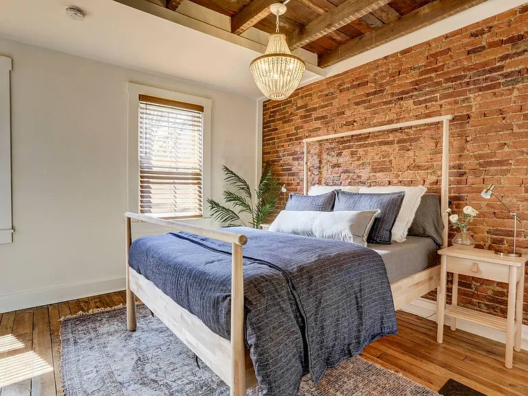 333 W Grant St — Photo 10