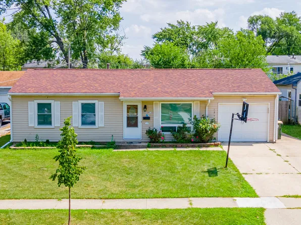 125 Seton Pl, Streamwood, IL 60107