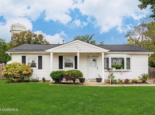 402 Chamberlain St, South Toms River, NJ