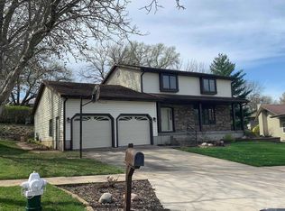 2613 Sunrise Ln, Burlington, IA 52601