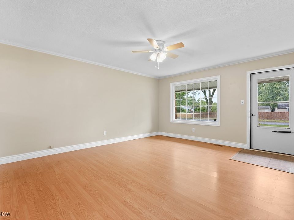 3434 Lawndale Dr, Kent, OH 44240 | Zillow