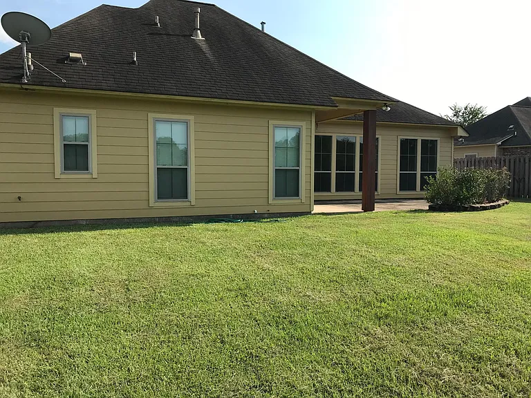 9279 Highland Oaks Ave — Photo 13