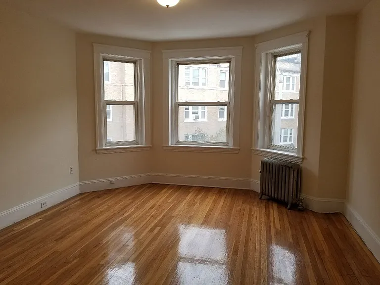 299 Freeman St #4 — Photo 5
