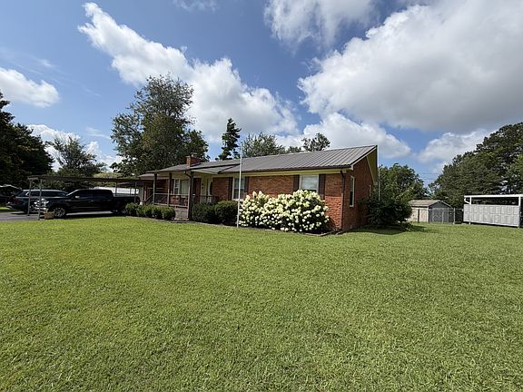2nd image of 105 Skyline Dr