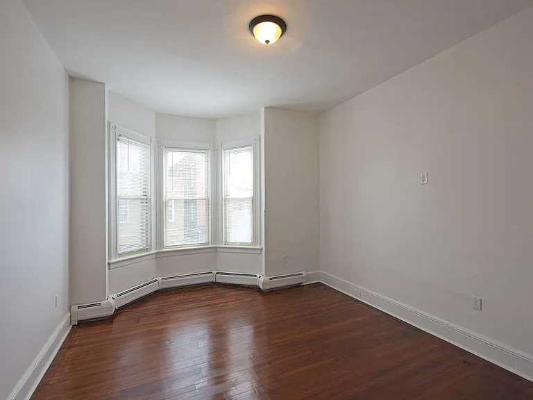 312 Main St #2 — Photo 8