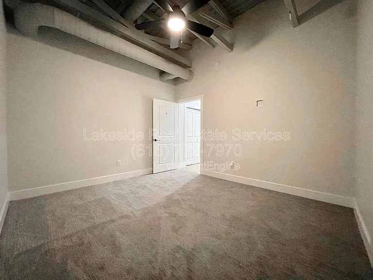 708 Wealthy St SE #H — Photo 8