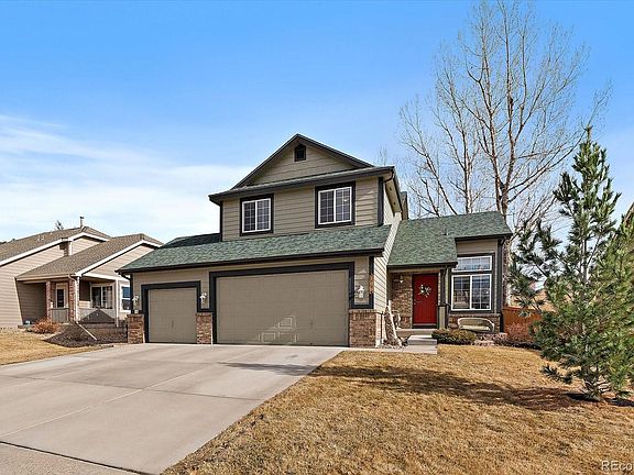 2nd image of 700 Mango Drive