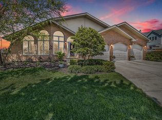8718 Harvest View Ln, Tinley Park, IL