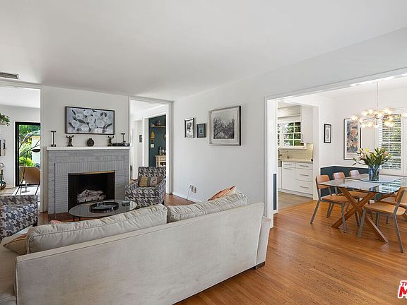4th image of 2822 Bagley Ave