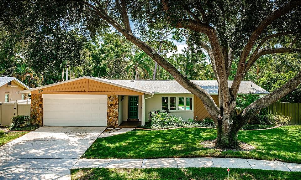 1st image of 2093 ASHBURY DRIVE