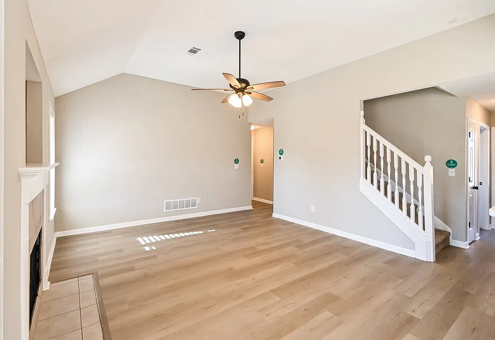 3 bed, 2.0 bath, 1699 sqft, $1,765 — Photo 4