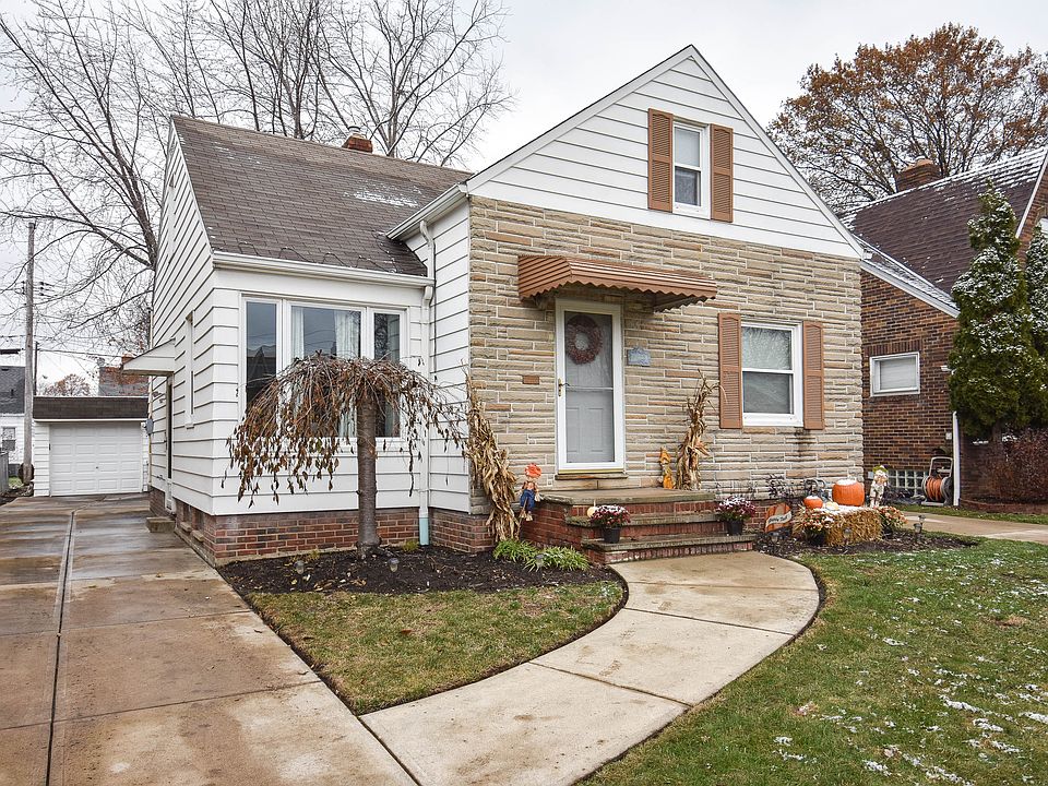 1st image of 7906 Deerfield Dr