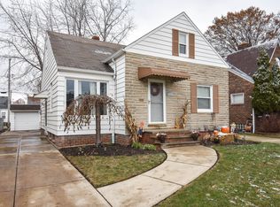 7906 Deerfield Dr, Parma, OH 44129
