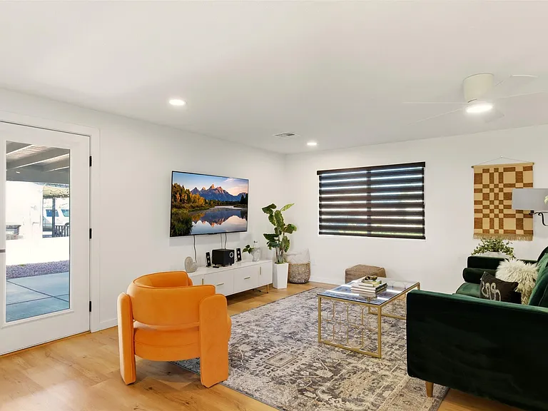 4109 E Crocus Dr — Photo 11