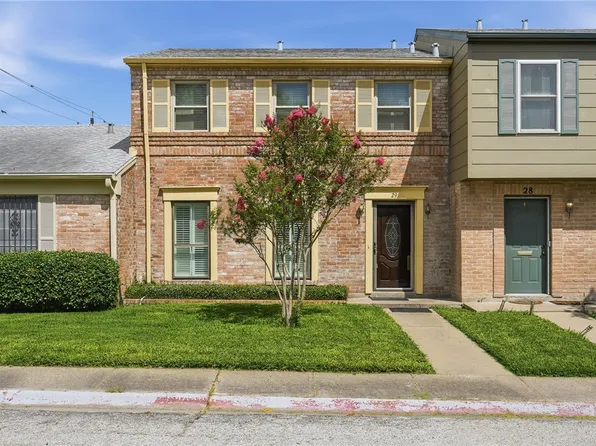 29 Townhouse Ln, Corpus Christi, TX 78412