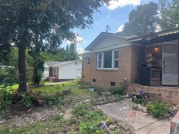122 Kings Rd, Gaffney, SC 29340