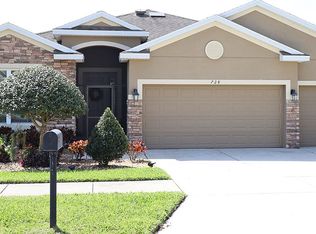 728 Lake Douglas Dr, Groveland, FL 34736