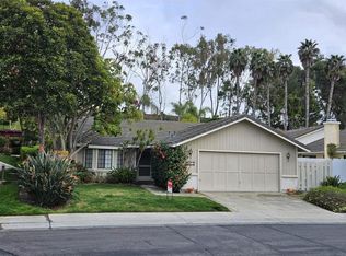 1359 Longfellow Rd, Vista, CA 92081