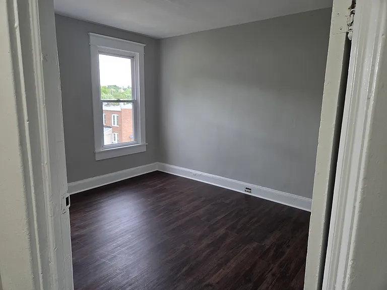 743 Springfield Ave — Photo 32
