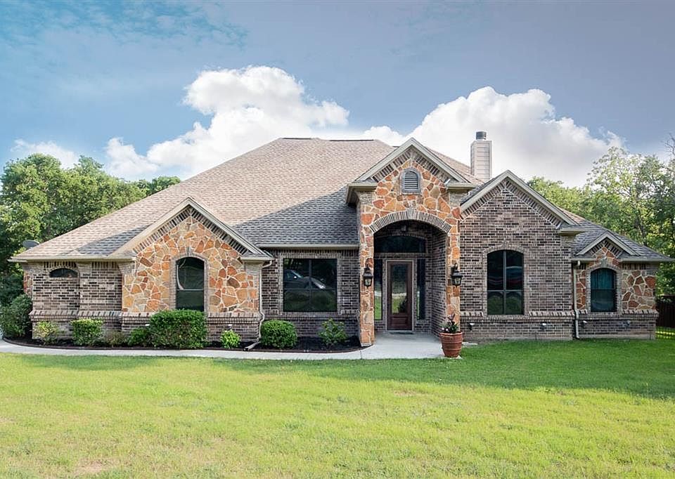 1st image of 4913 Oak Mill Dr