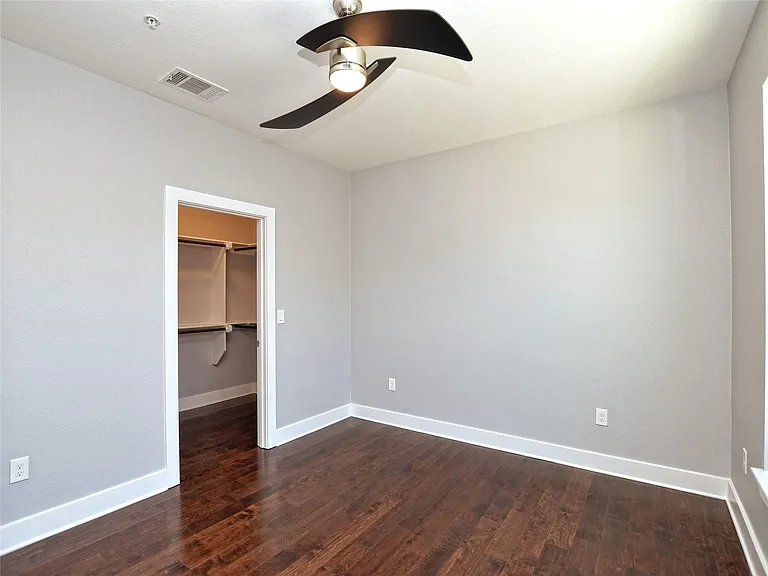 1130 Lott Ave #B — Photo 23