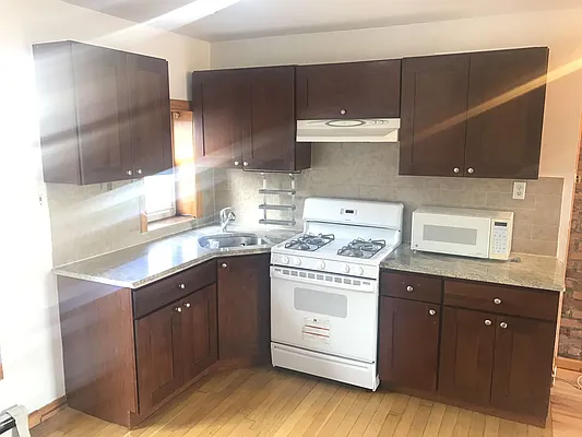 Rented by Rapid Realty Sunset Park Inc | media 7