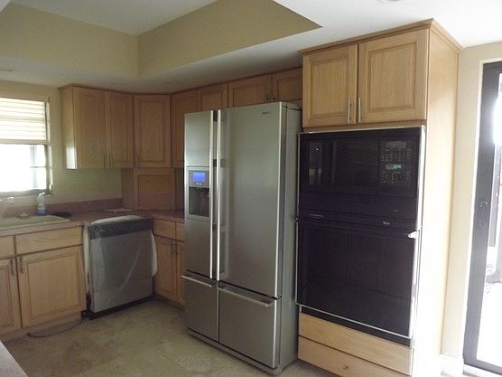 partial kitchen view