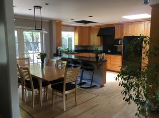 469 Clifton Ave, San Carlos, CA 94070