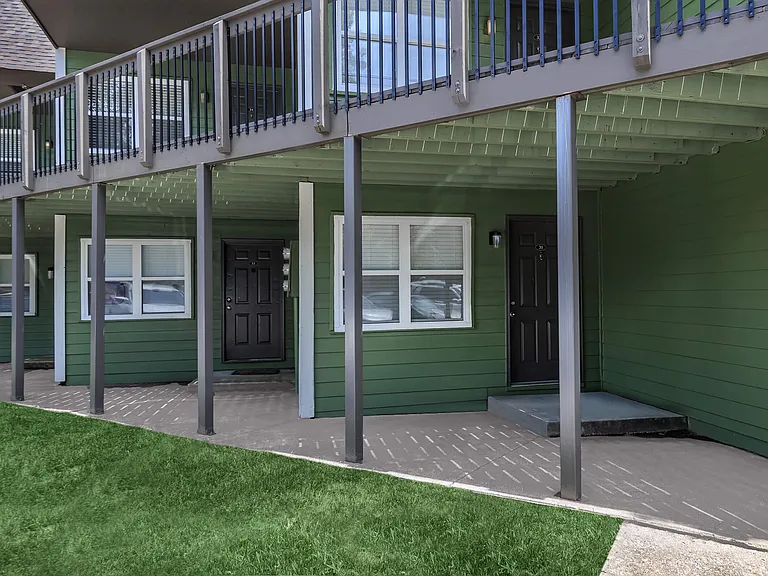 CONTEMPORARY STUDIO AND ONE BEDROOM APARTMENTS FOR RENT