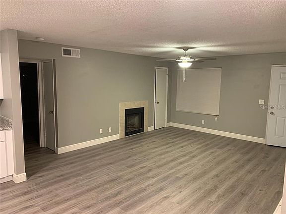 4th image of 430 Forestway 203 Cir
