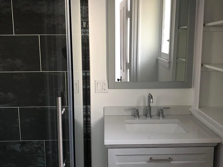 328 Paris Ave SE #3 — Photo 4