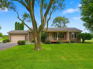 3724 W Yoder Rd, Yoder, IN 46798
