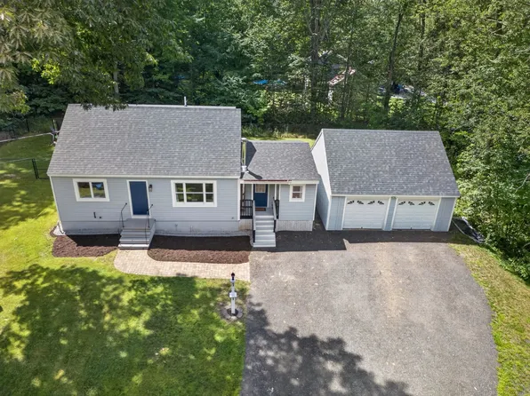 7 Merrick Road, Raymond, NH 03077