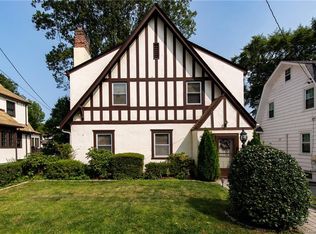 12 Maple Ave, Pelham, NY 10803