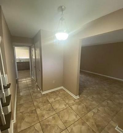 3rd image of 3832 Greenbriar Ln