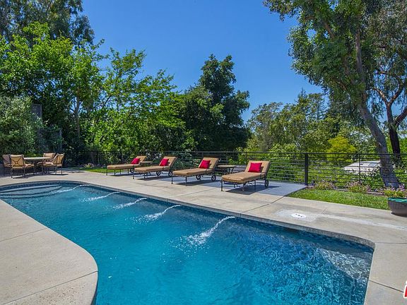 3rd image of 4151 Camino De La Cumbre