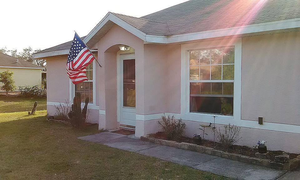 1st image of 1706 Shad Ln