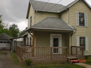 1041 N McDonel St, Lima, OH 45801