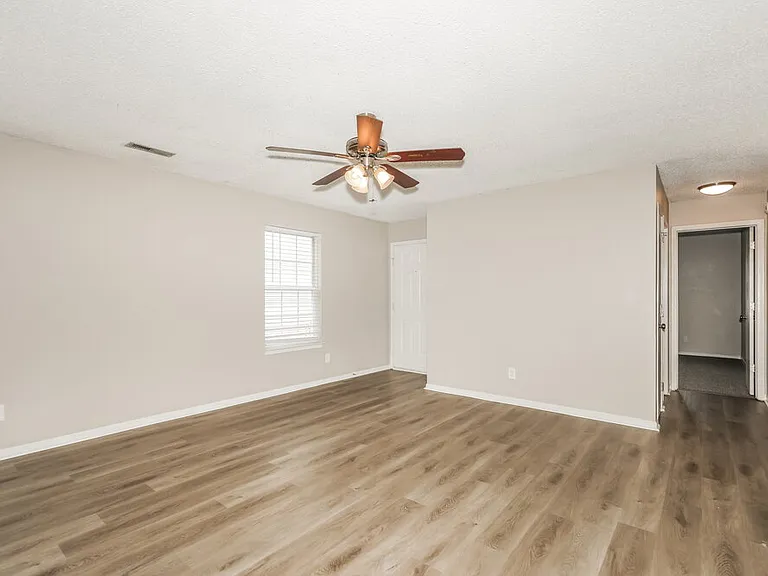 95 Snowflake Cir — Photo 3