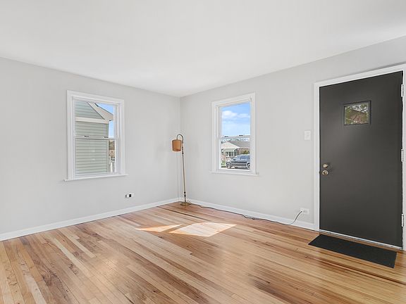 3rd image of 3535 W 116th Pl