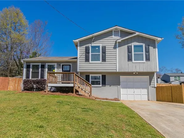 5224 Sweet Air Ln, Stone Mountain, GA 30088