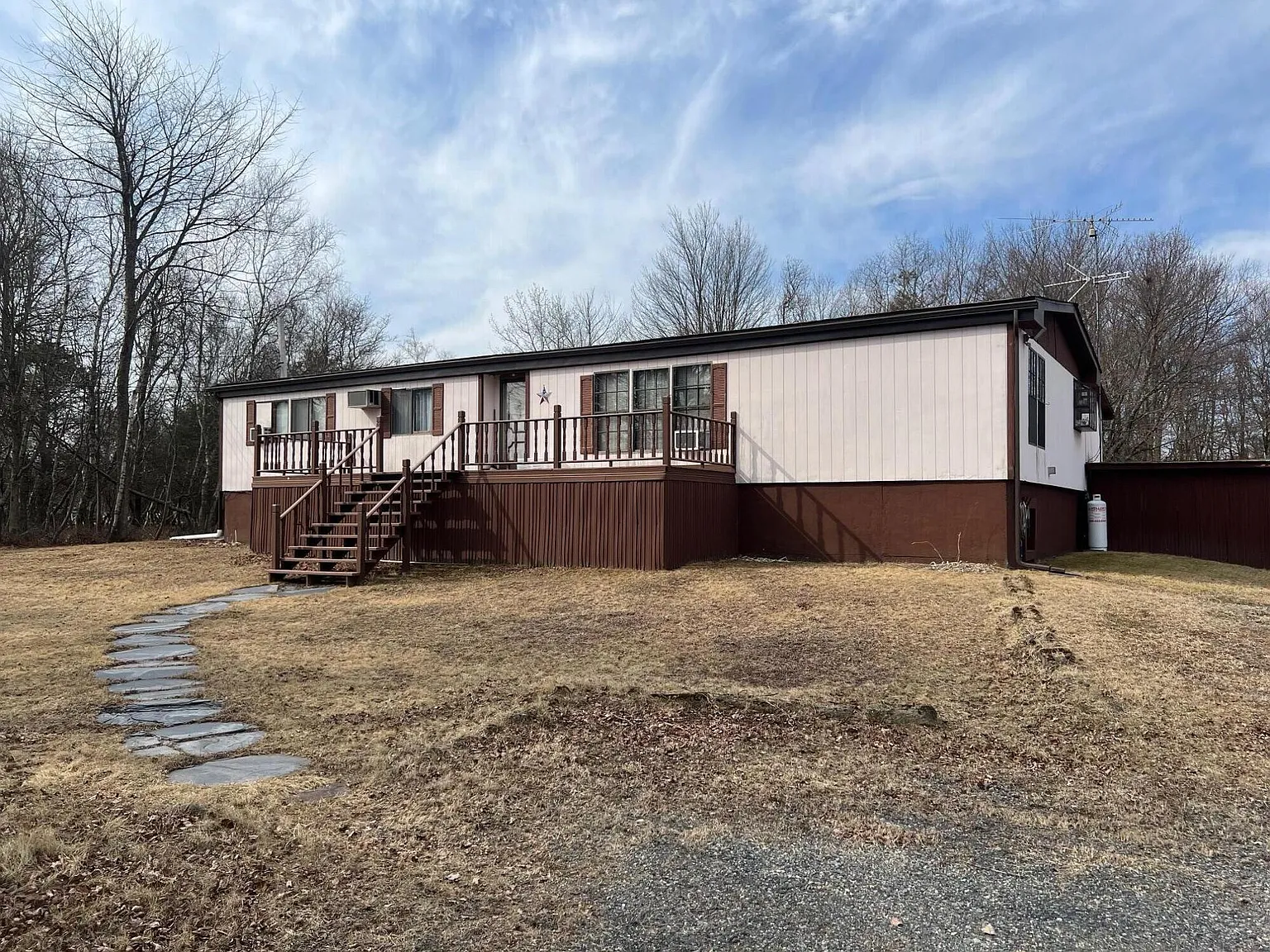 1271 Toll Rd photo 1