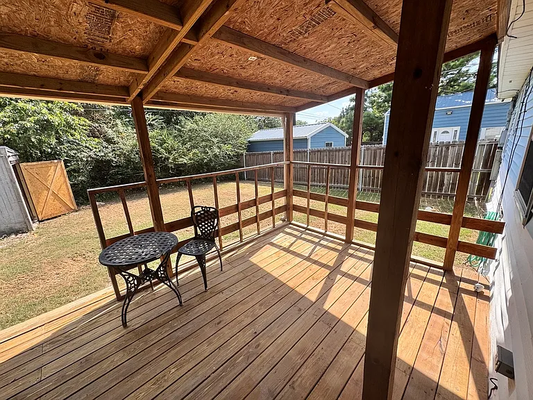 306 Dover Dr — Photo 13